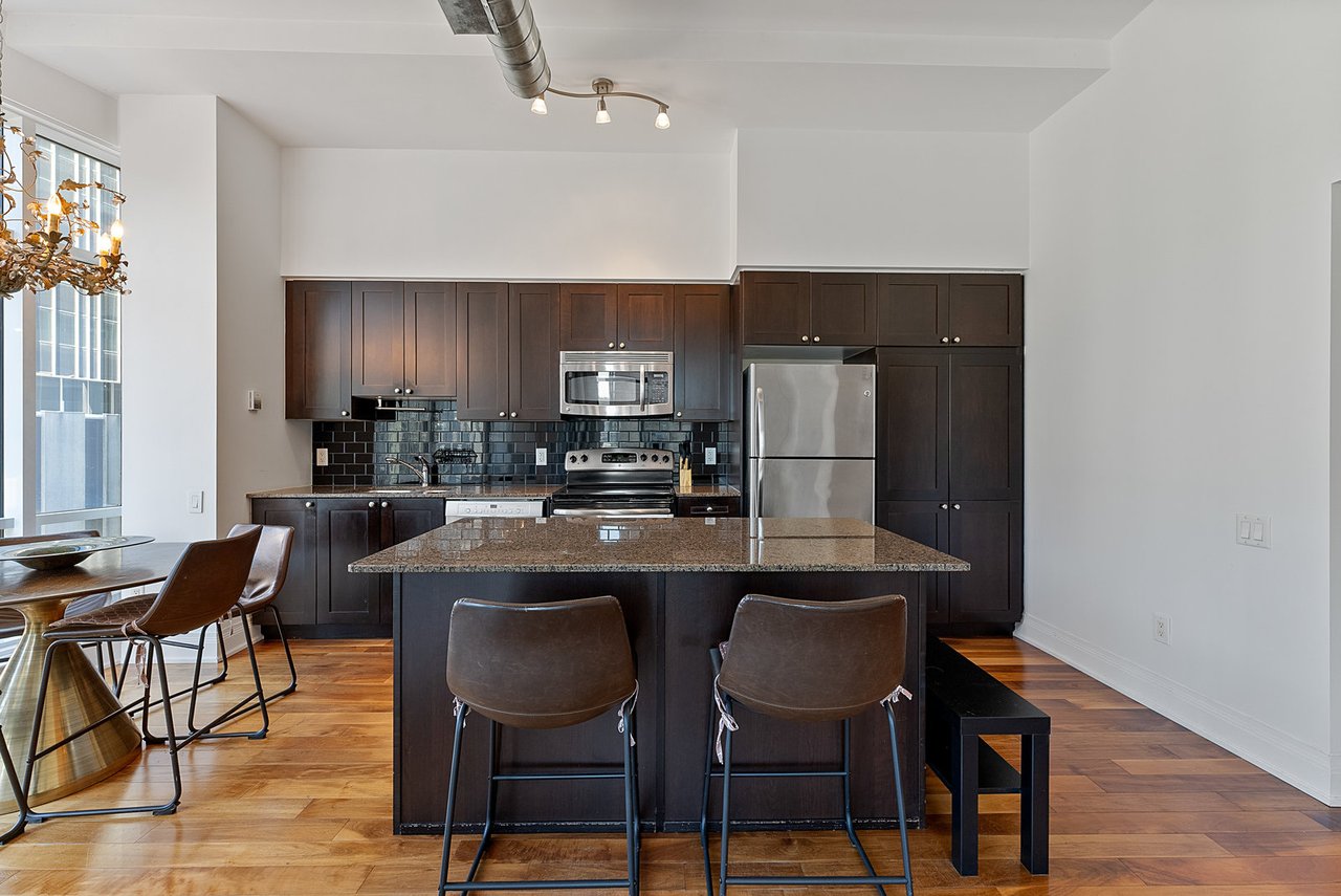 2191 Yonge Street Unit: L7