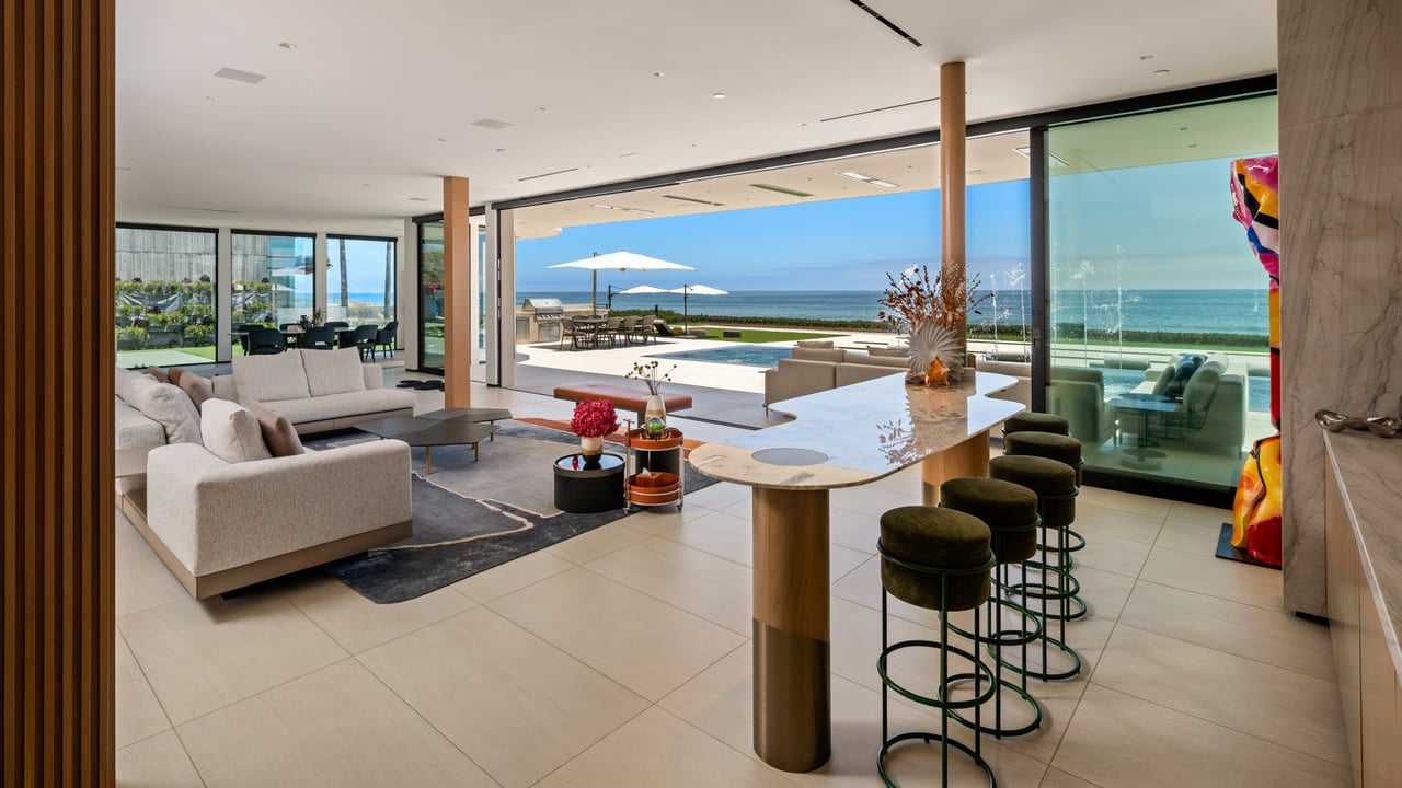 31100 Broad Beach Rd