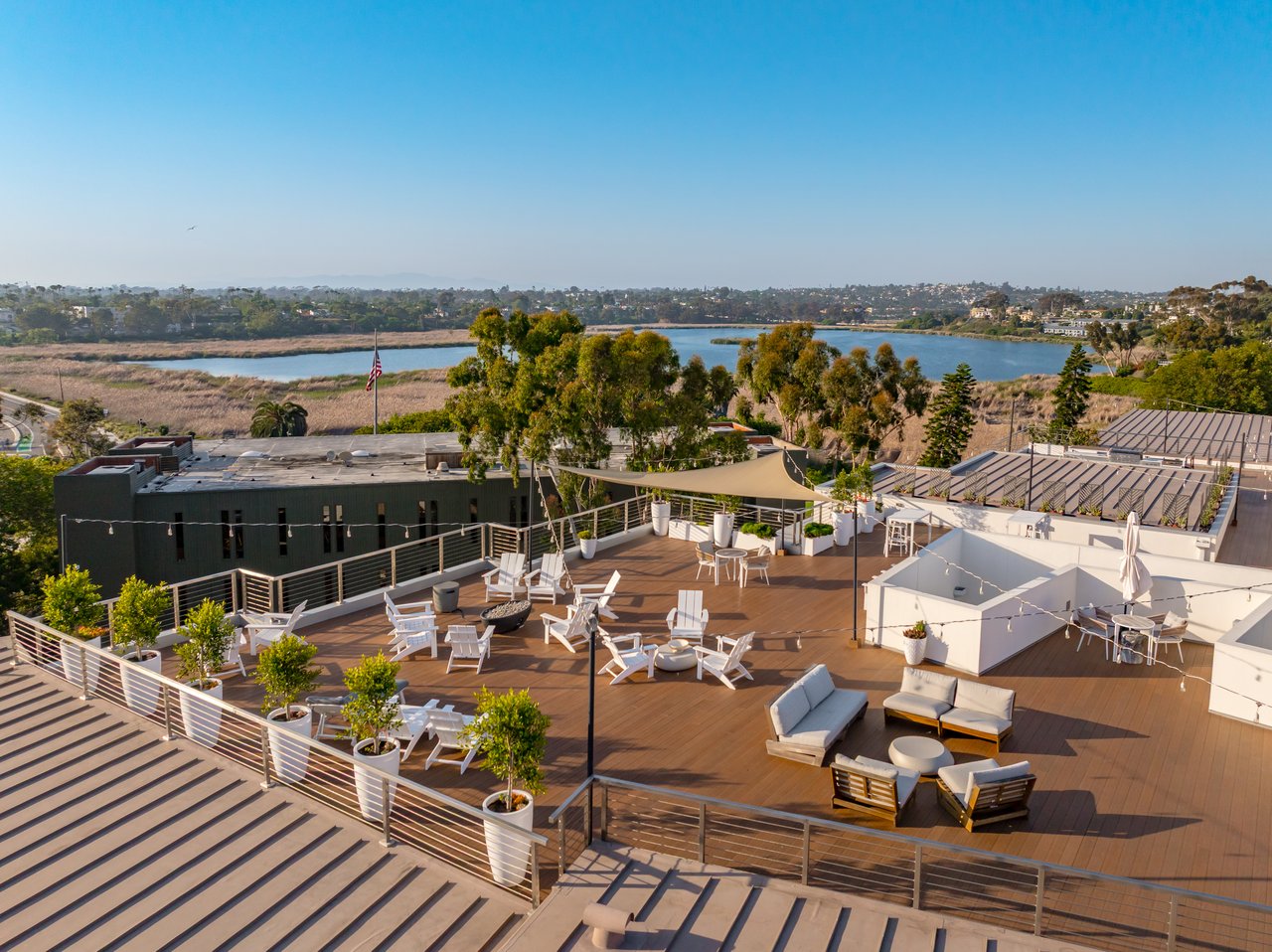  Downtown Carlsbad Coastal Residence 