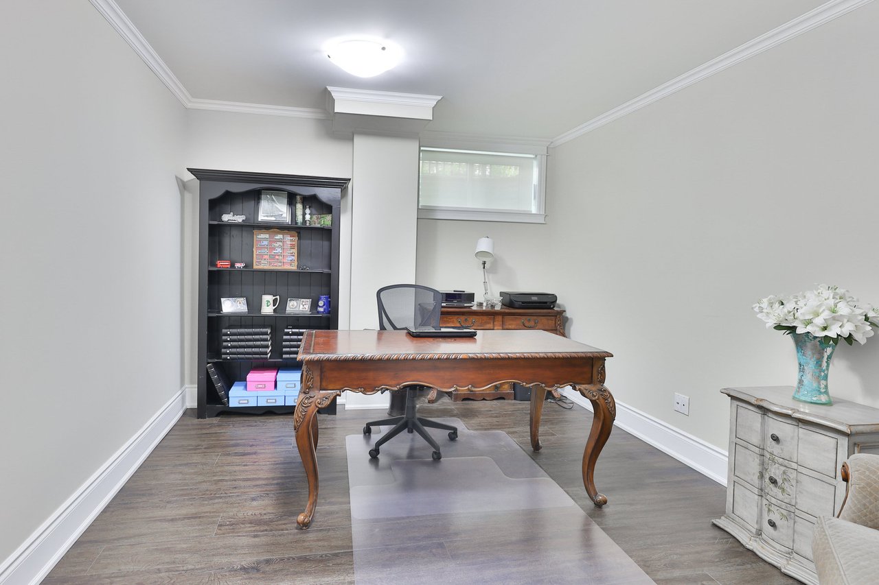 1277 Woodeden Dr