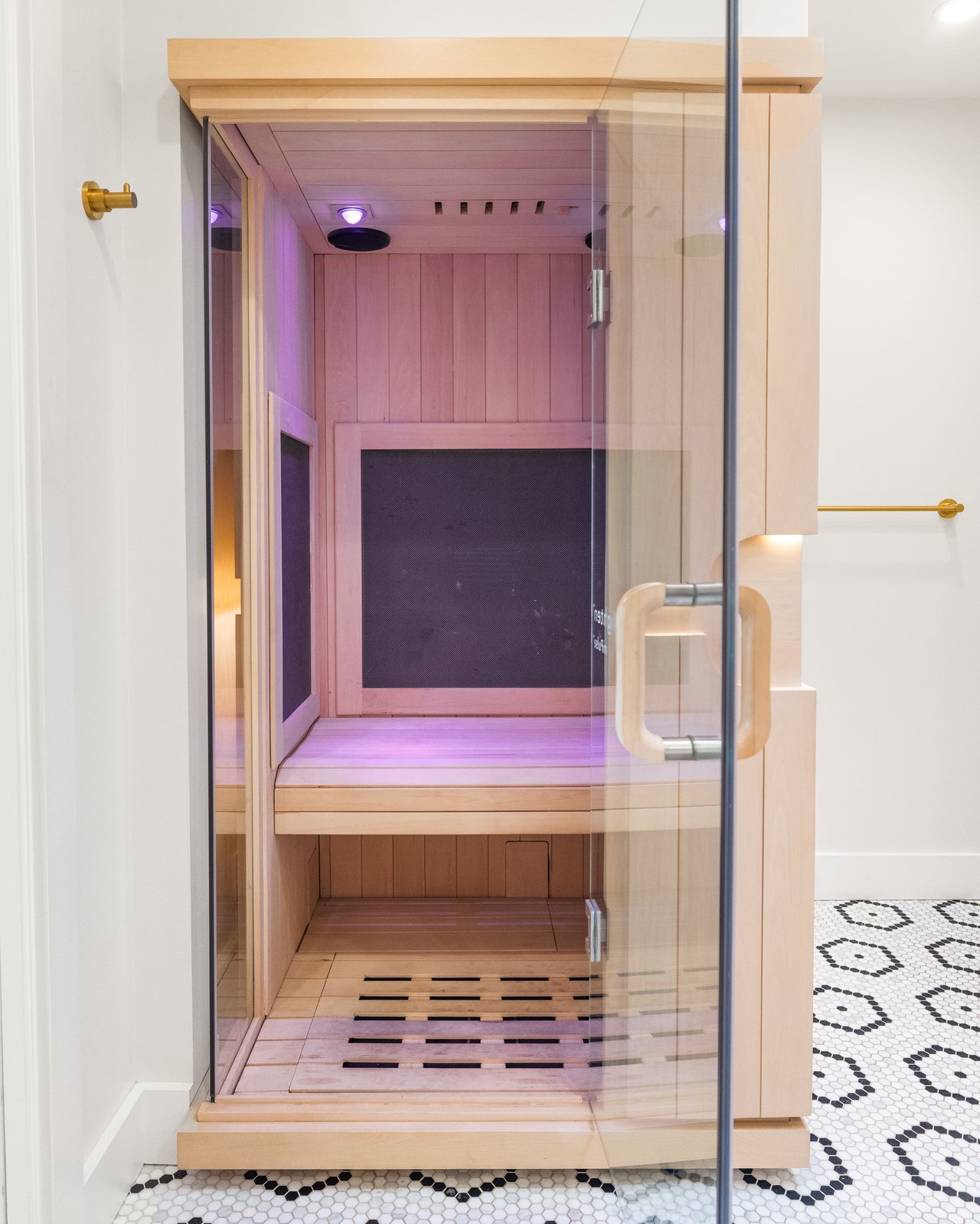 1522 Knoll Circle Drive