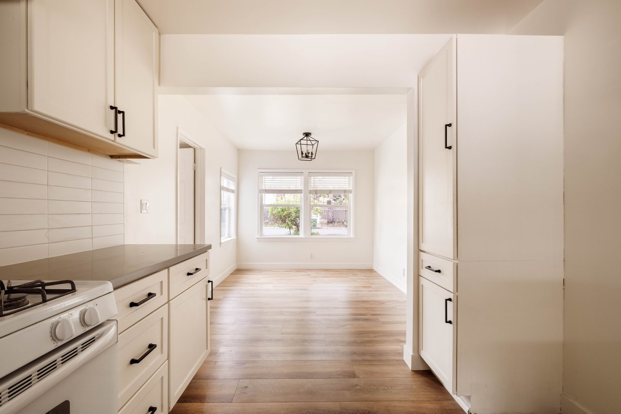 23153 Canzonet St, Woodland Hills