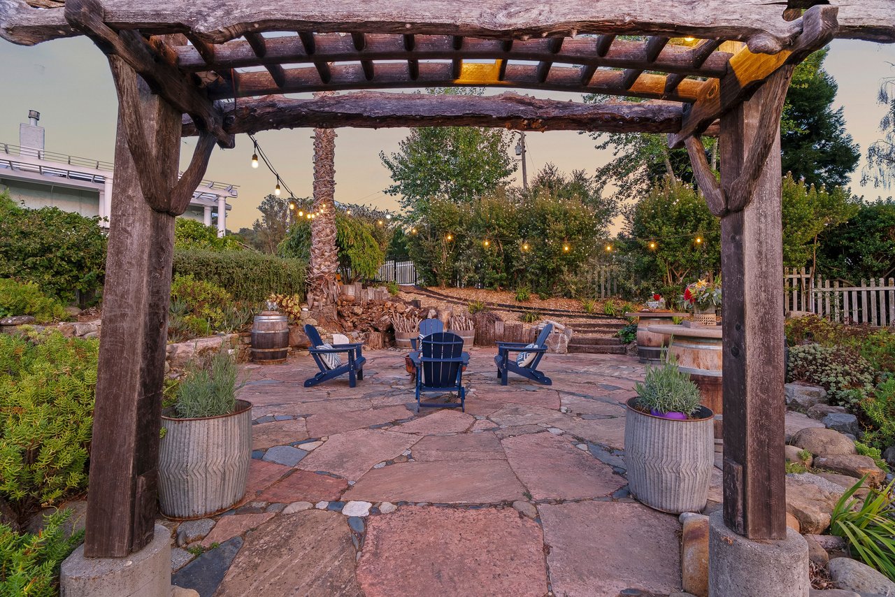3999 Cherryvale Avenue | Soquel, California