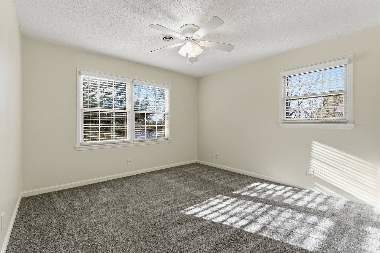 South Huntsville Home with Fireplace & Outdoor Space