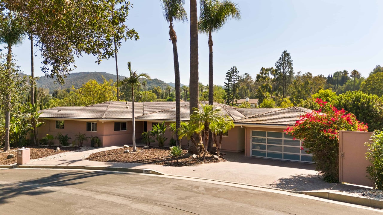OFF MARKET : ENCINO, CA