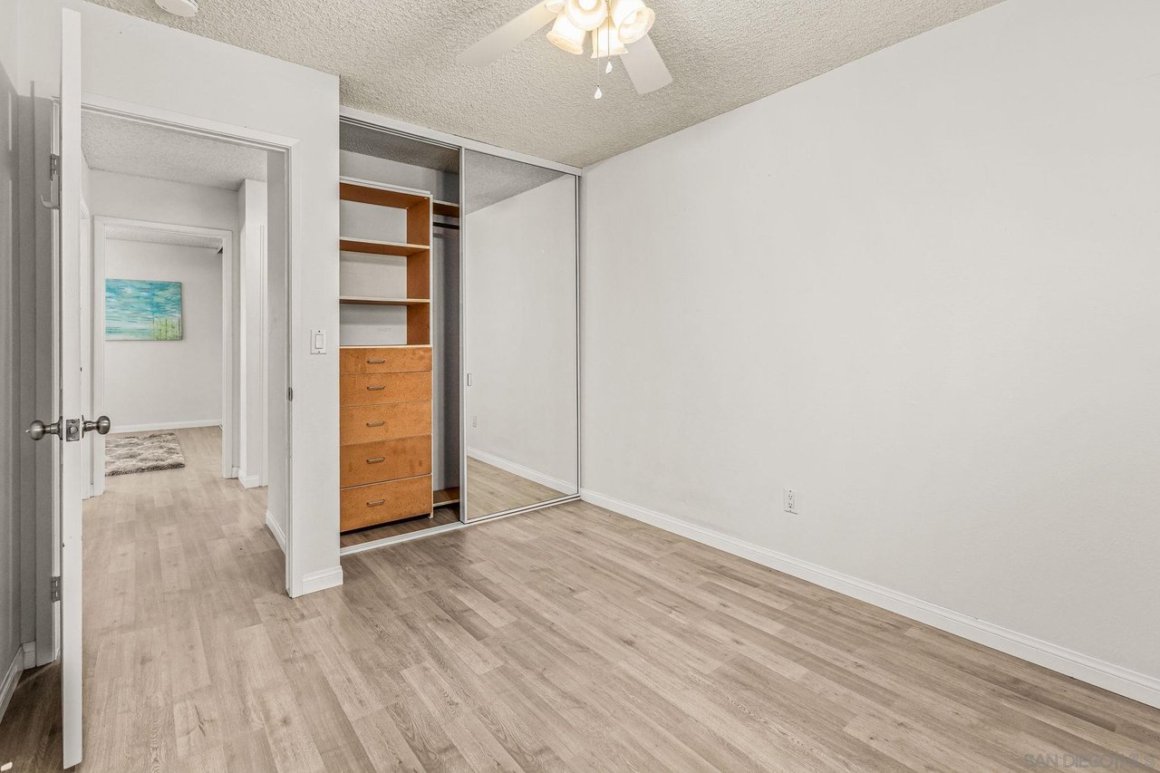 7779 Camino Glorita San Diego, CA 92122