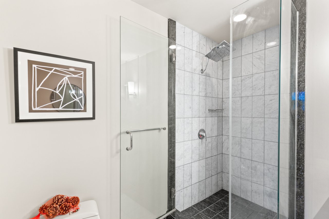 2700 Las Vegas Boulevard 2303