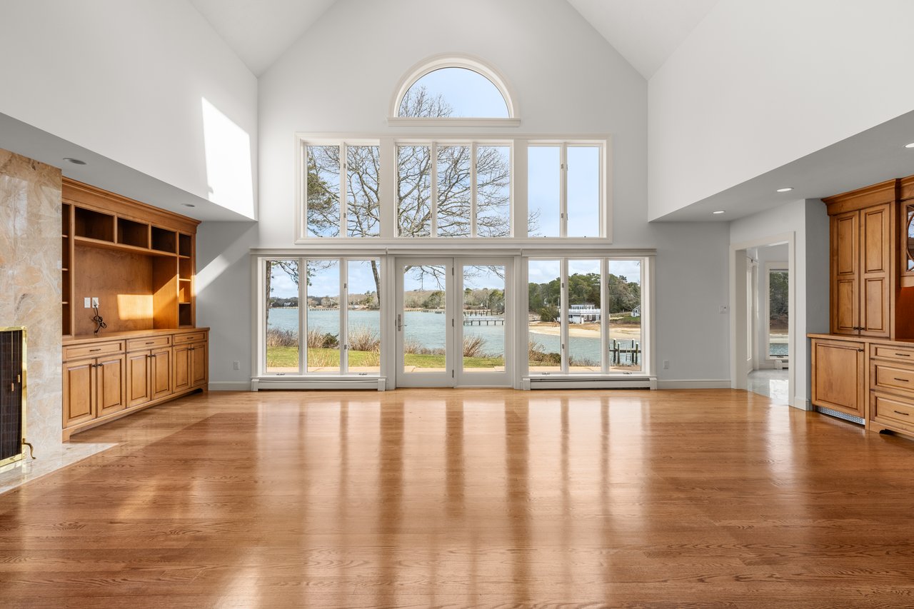 Breathtaking views over West Bay and Eel River