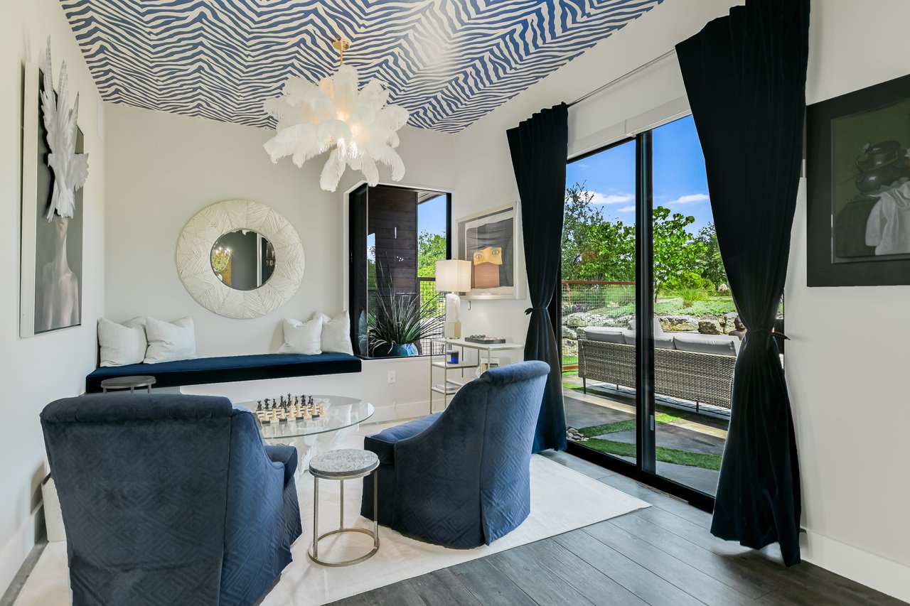 Spanish Oaks Luxury 