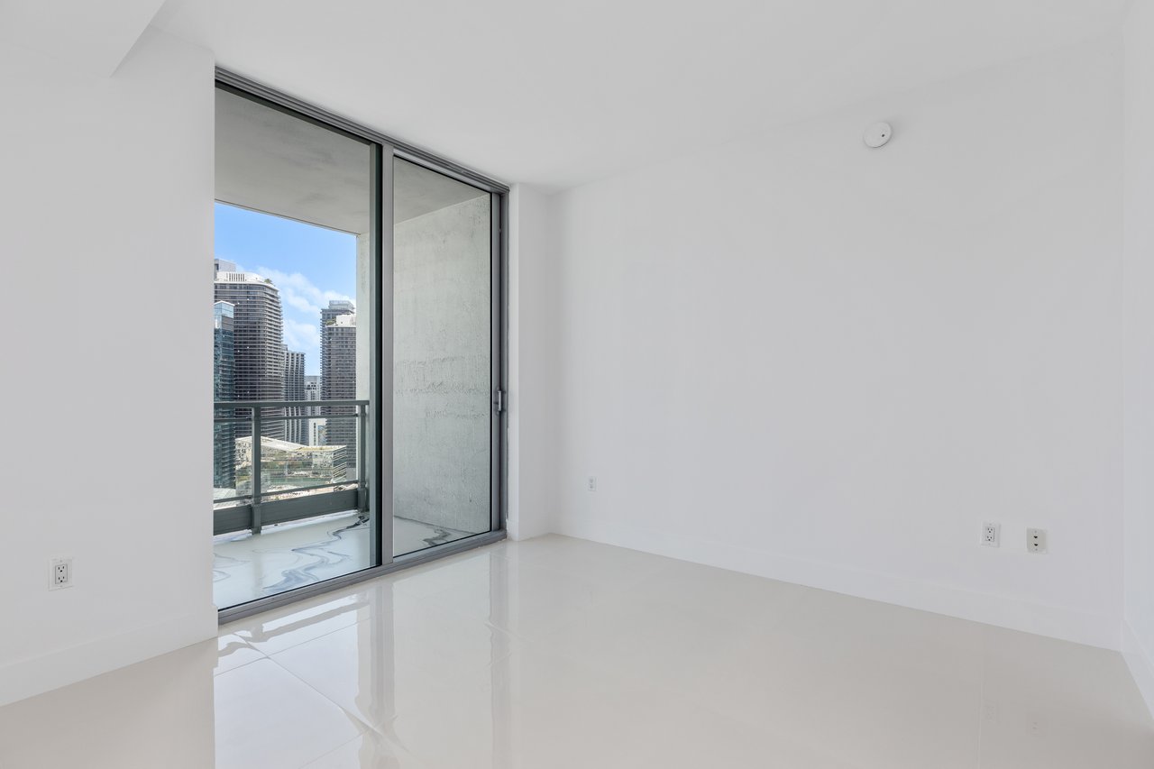 90 SW 3rd St Unit #3501 Miami 