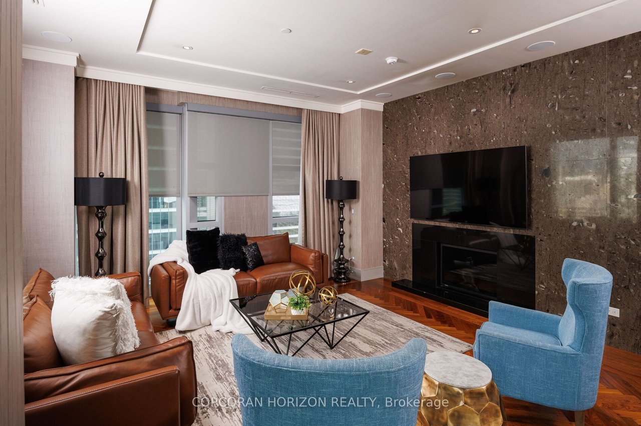 LUXURY AT THE RITZ RESIDENCES