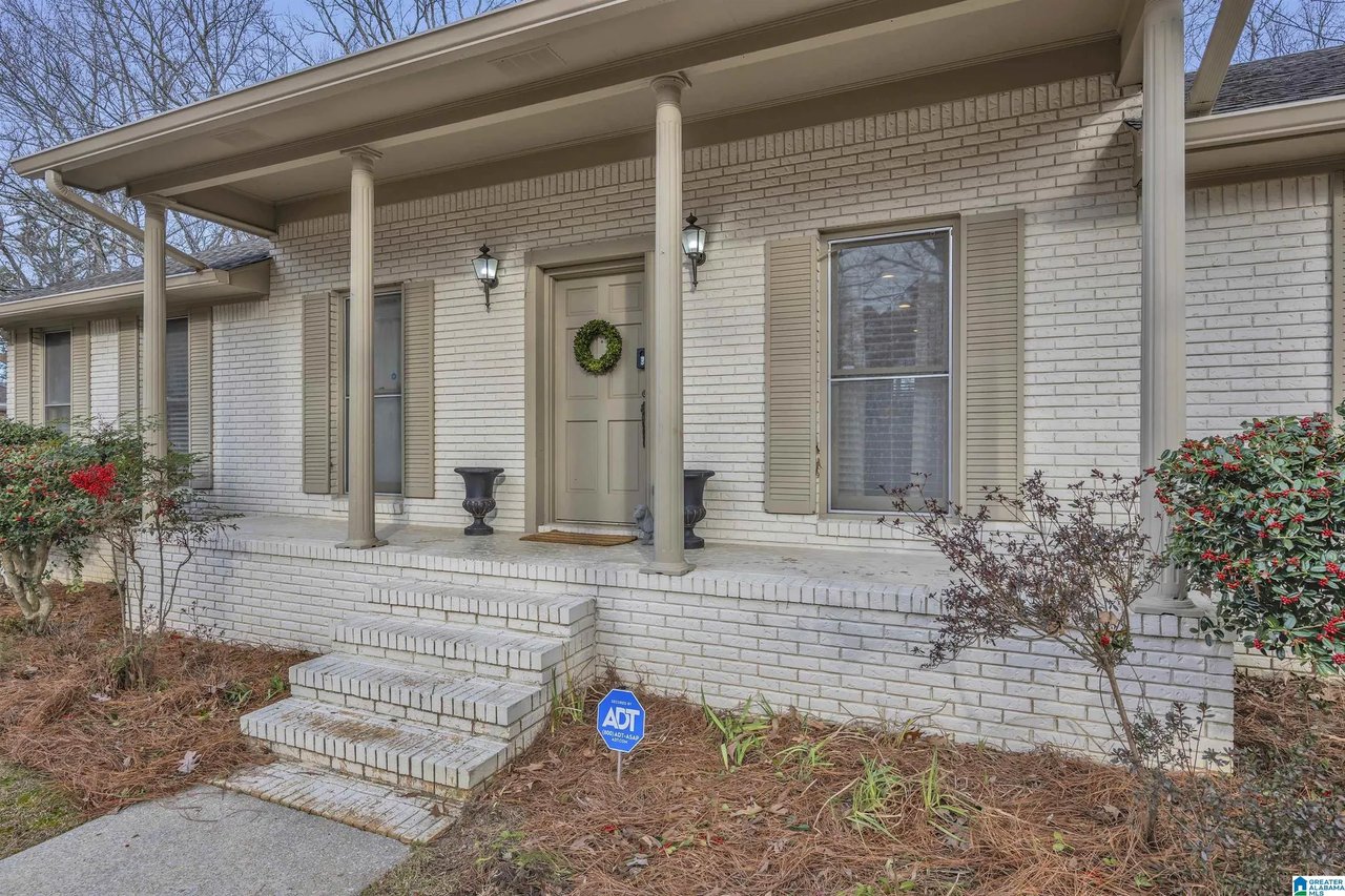 3037 Taralane Dr