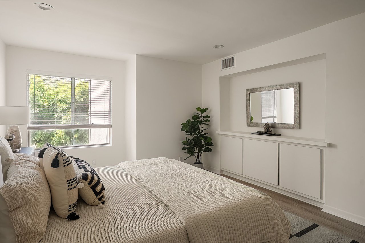 1617 S Beverly Glen Blvd Unit: 404, Westwood