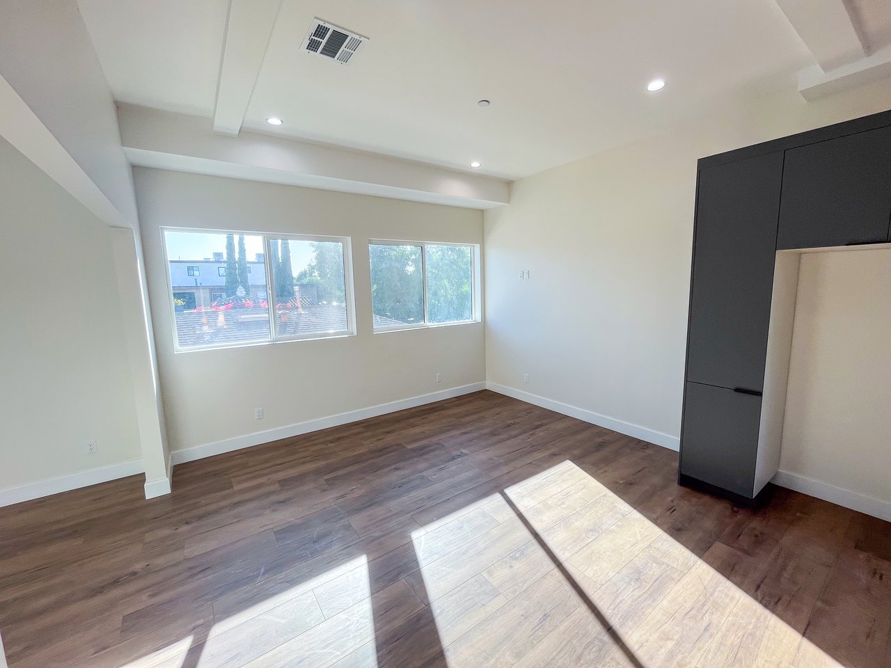 Brand-New 5-Unit Multifamily in Prime Los Angeles