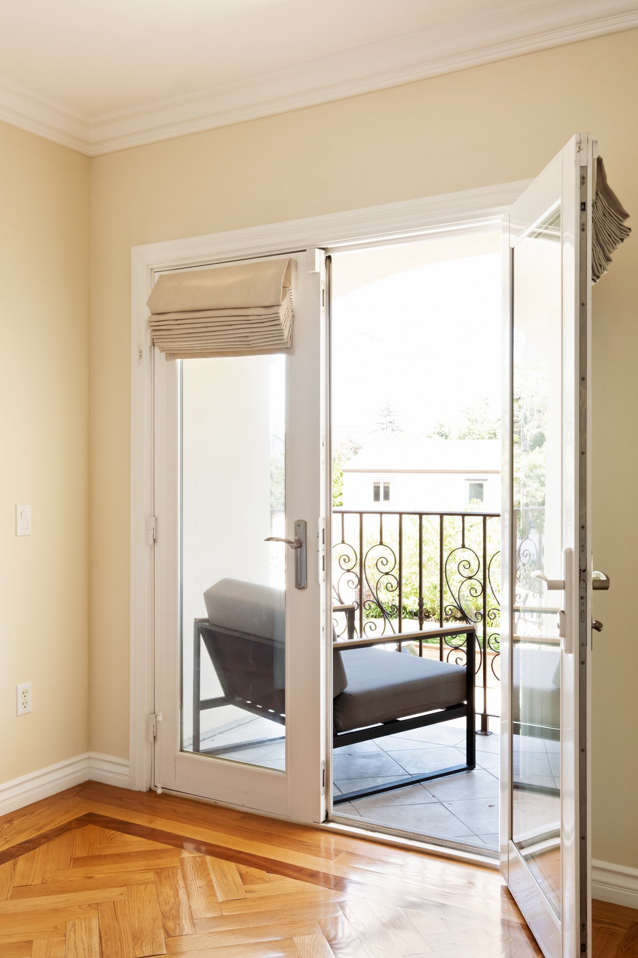 11925 Charnock Road, Mar Vista
