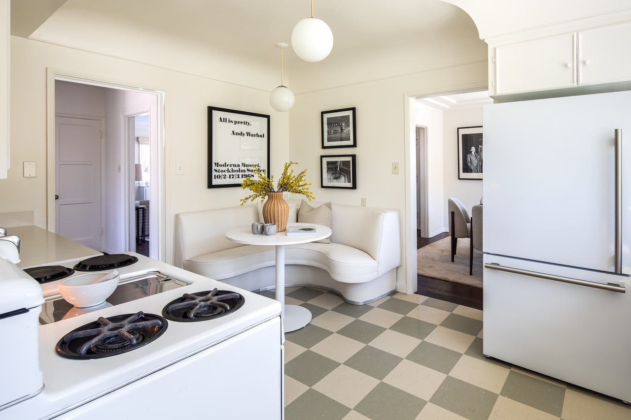 3987 Roxton Ave, Leimart Park