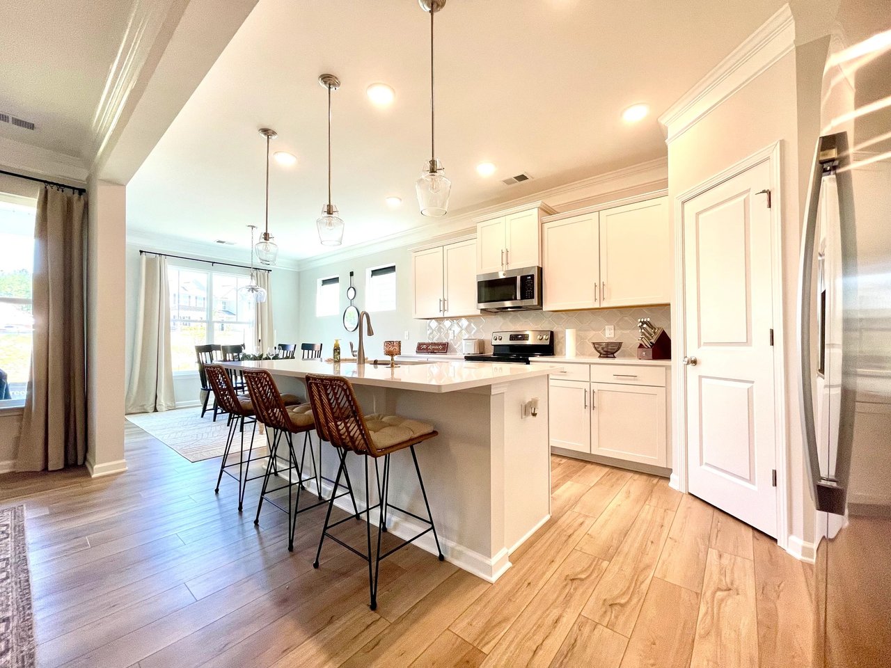 SOLD- Discover Modern Elegance: Move-In Ready Gem at 552 Bartoli Ct., Simpsonville SC – Offered by David Locke of Locke and Key Associates