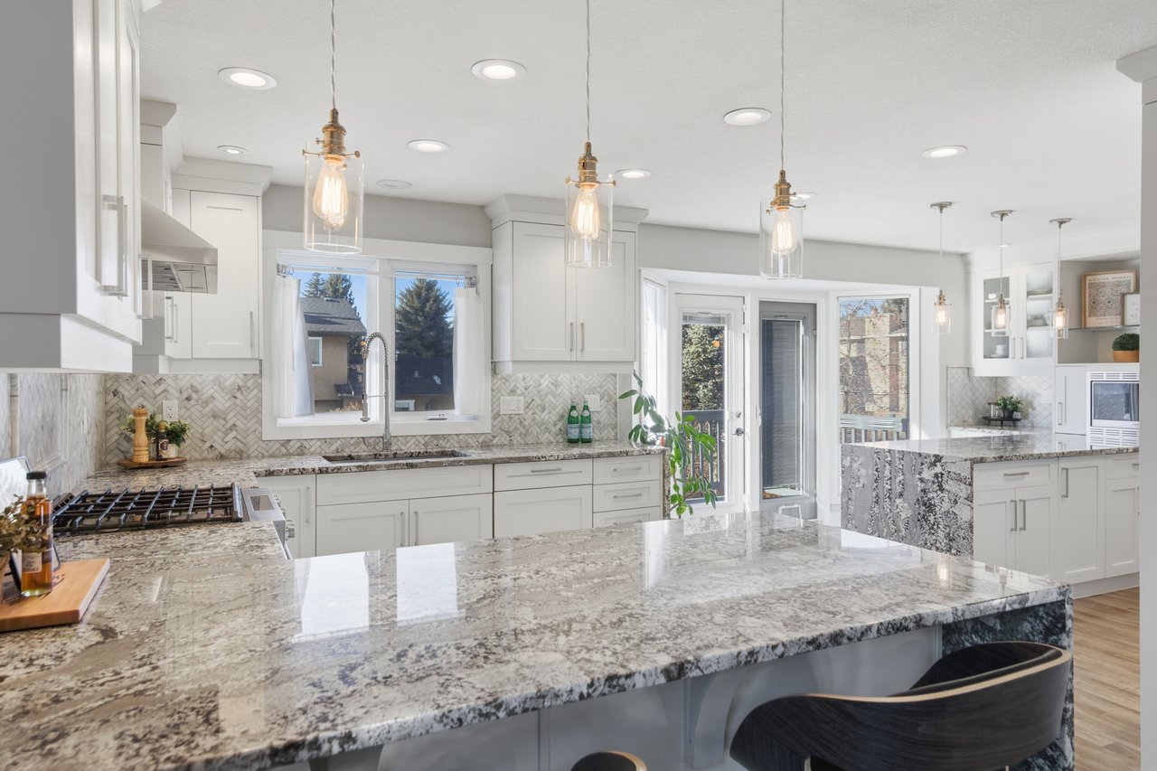 88 Woodfield Crescent SW