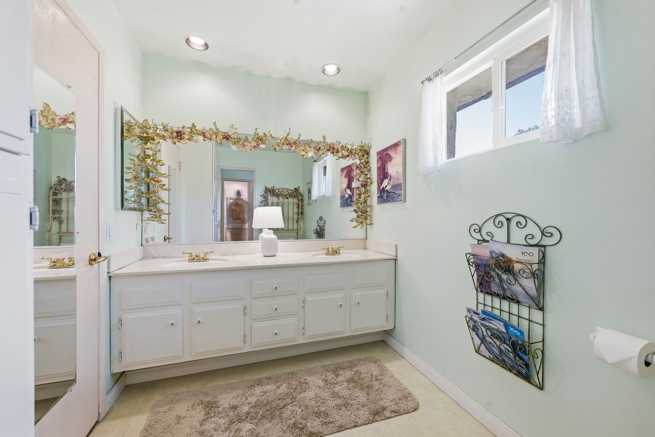 7267 Pondera Circle