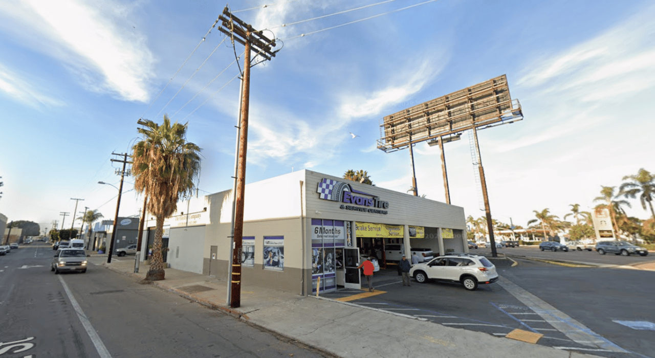 3846-3848 Camino Del Rio W