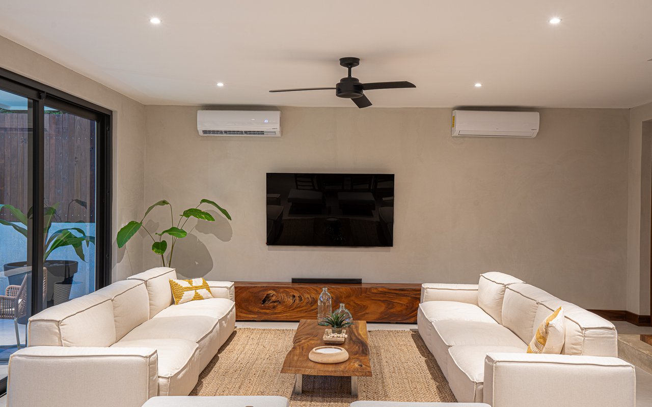 Casa Ko | Tropical Modern 4BR Retreat in Tamarindo with Exclusive Beach Club Membership