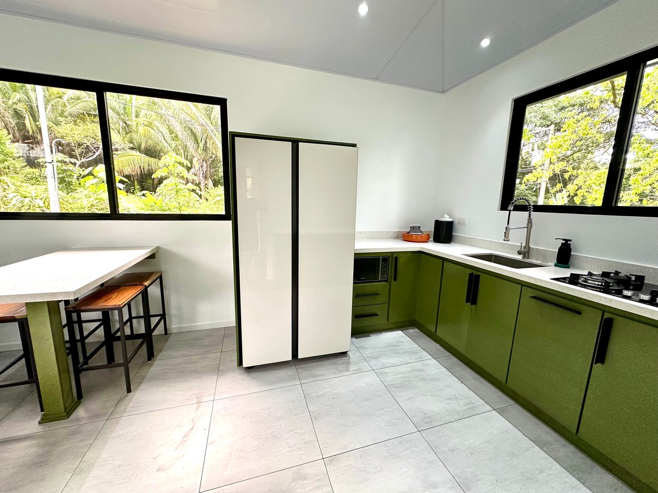 Brand-New 2BR/2BT in Playa Hermosa – 5 Minutes to the Beach | Priced to Sell