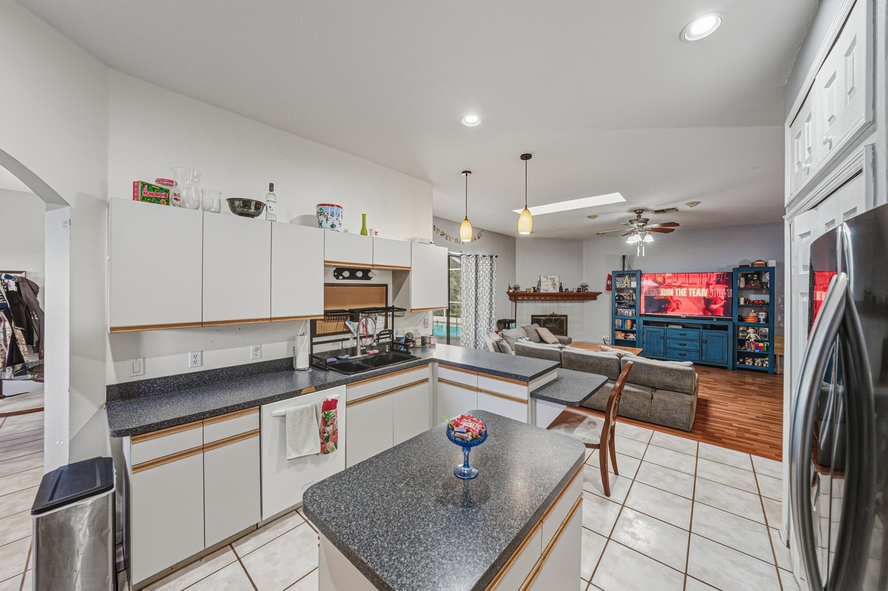 3926 Meadowlark Court