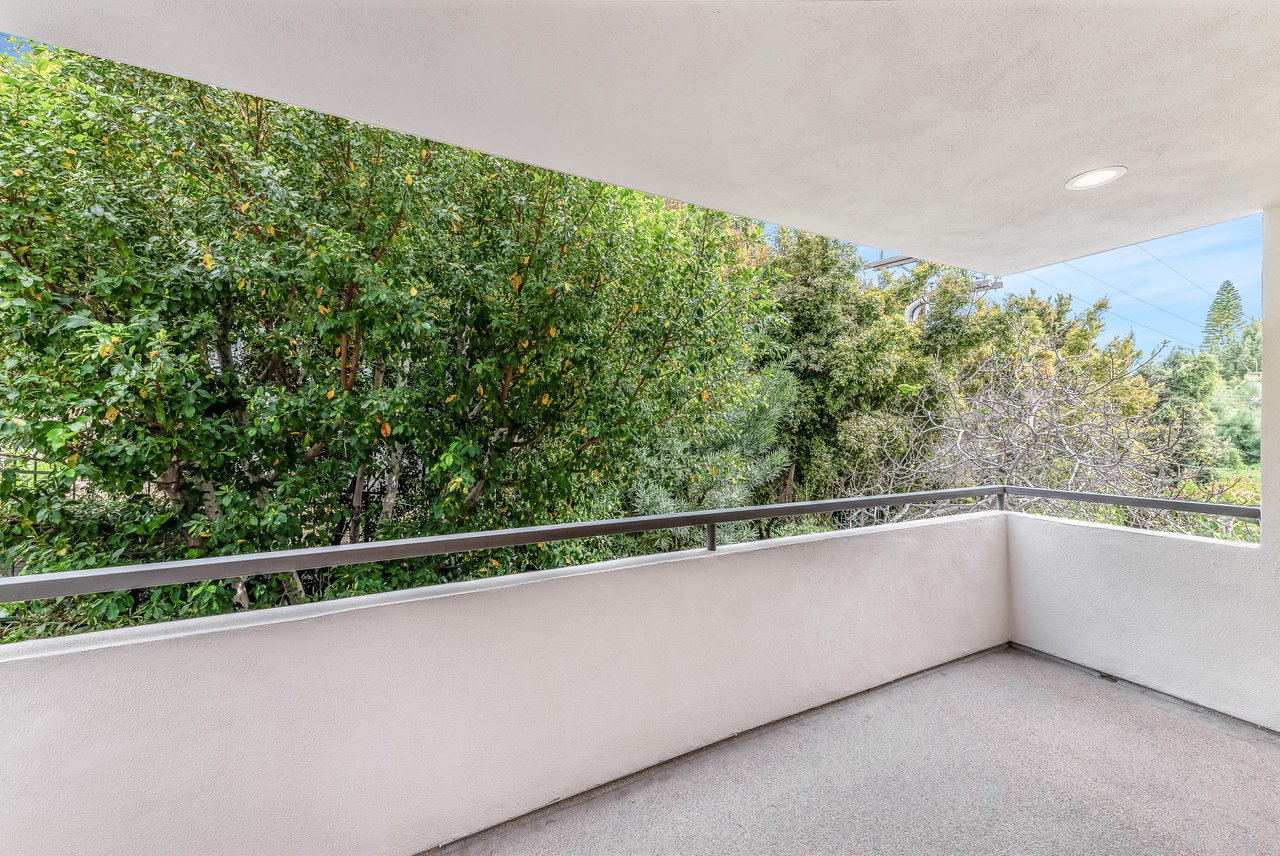 1930 S Beverly Glen Blvd #306