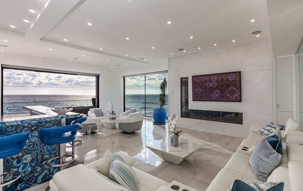 11350 Pacific Coast Hwy