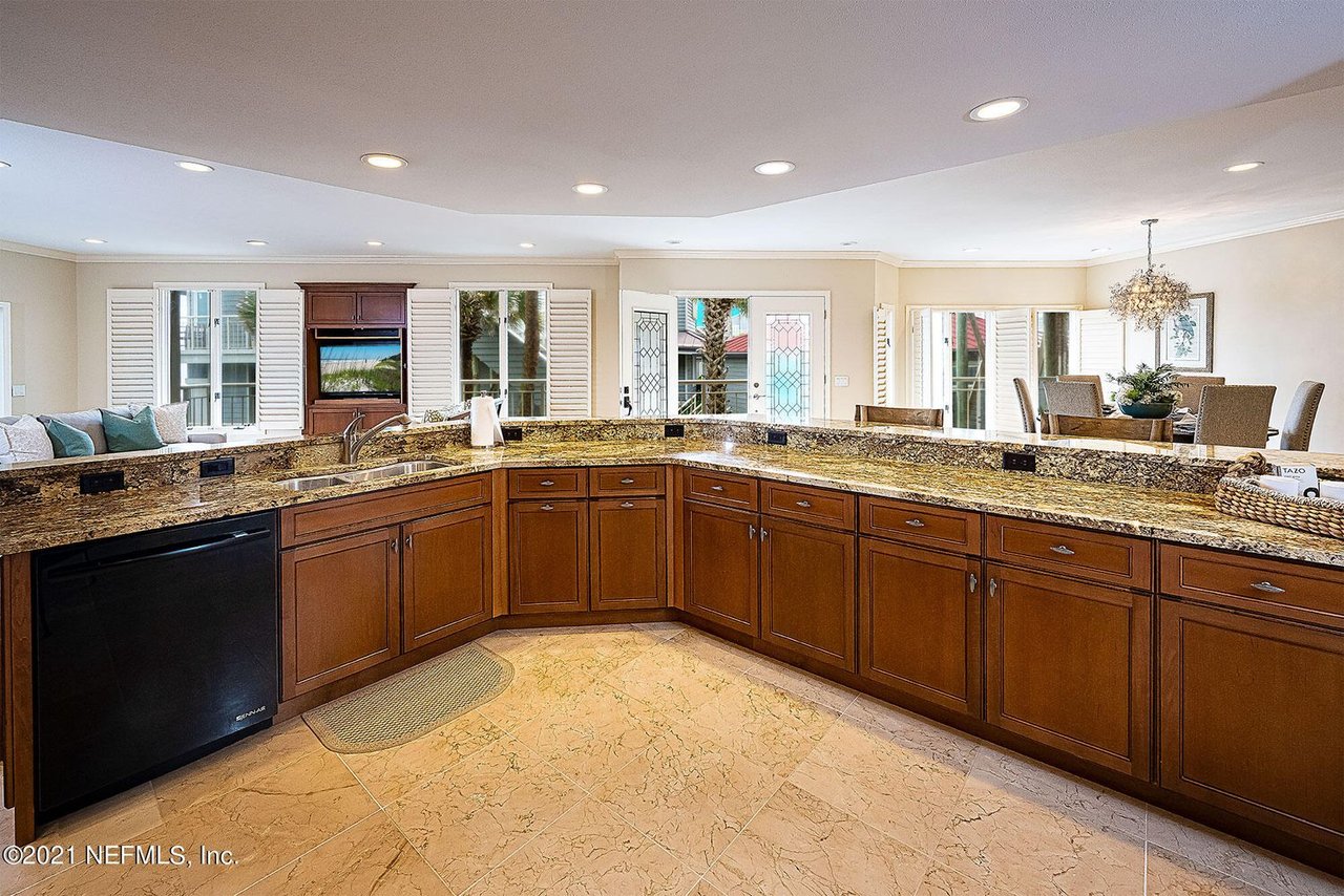 175 Sea Hammock Way