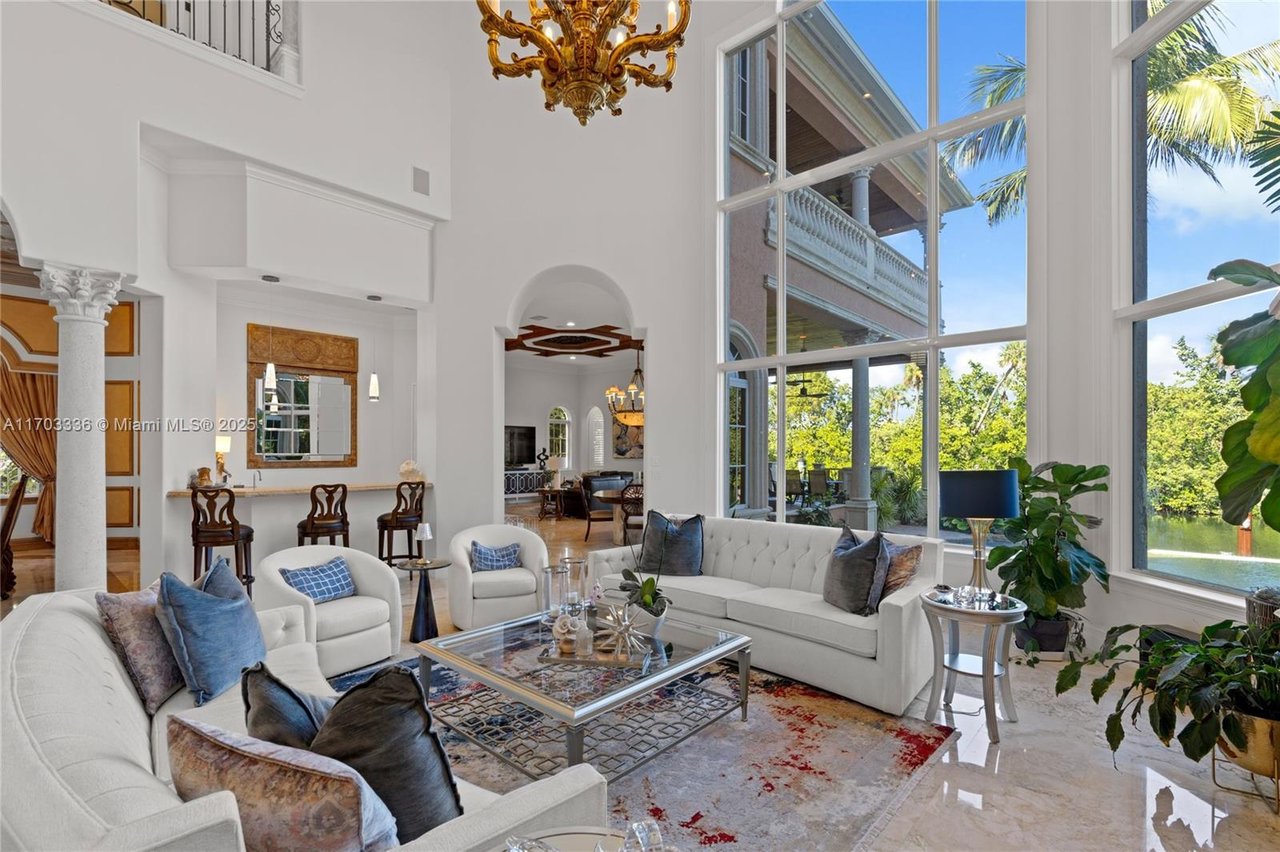 833 Harbour Isle Place North Palm Beach