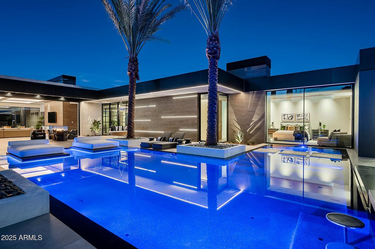 6911 E Jackrabbit Rd