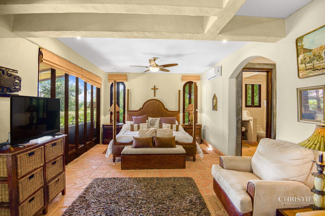 Casa Nacar: Ocean View Private Luxury Retreat Near World-Class Golf & Marina