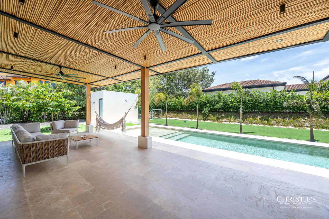 Casa Jade | Contemporary Resort Living in Hacienda Pinilla 