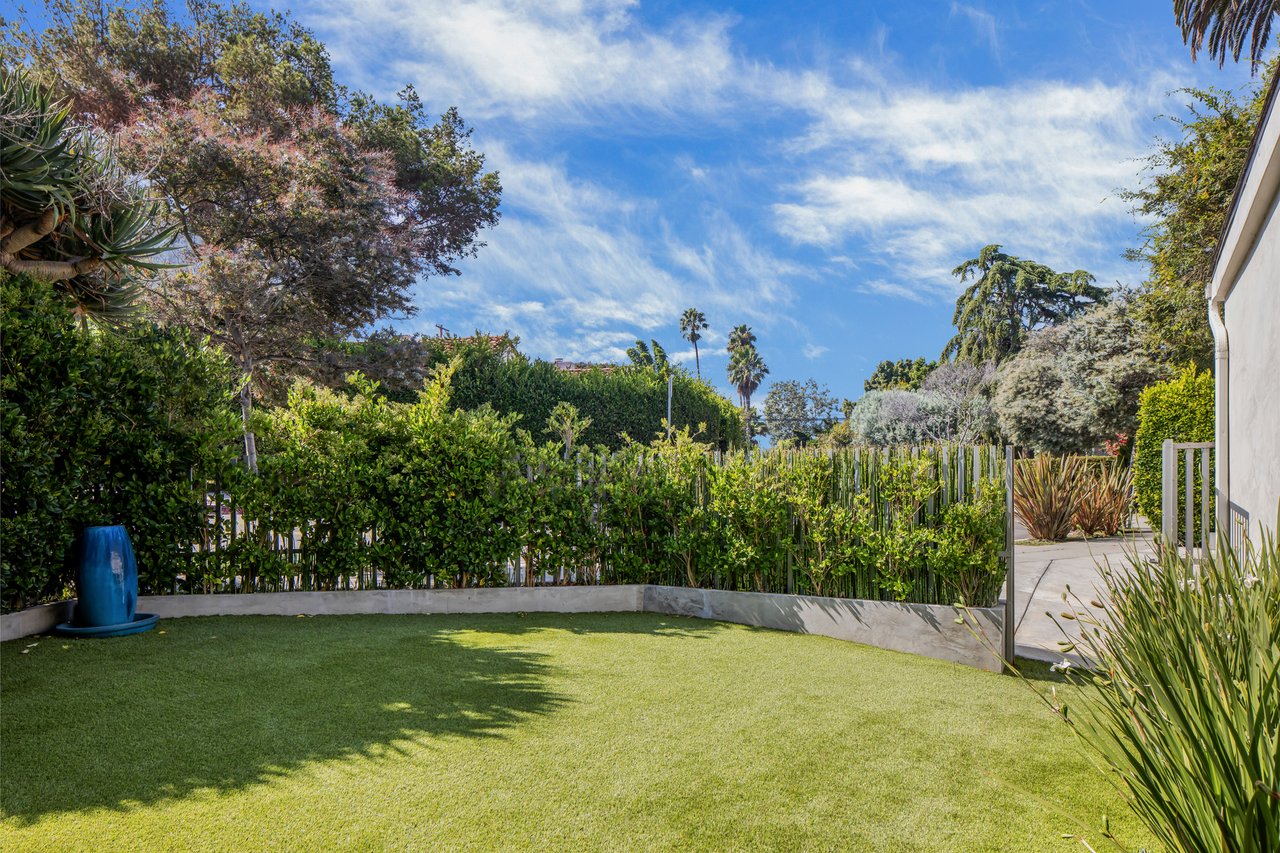 279 Mabery Rd, Santa Monica
