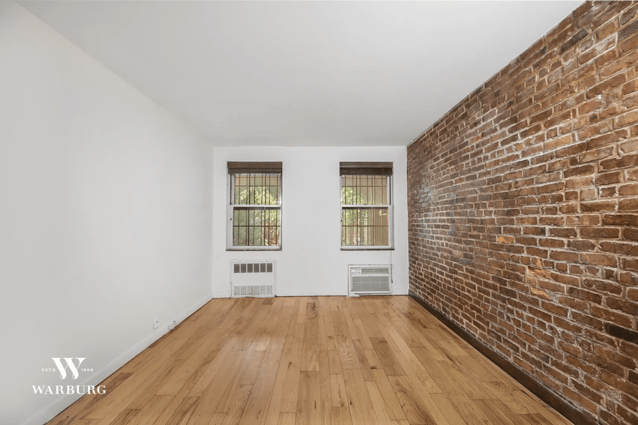 441 W 22nd St Unit Garden