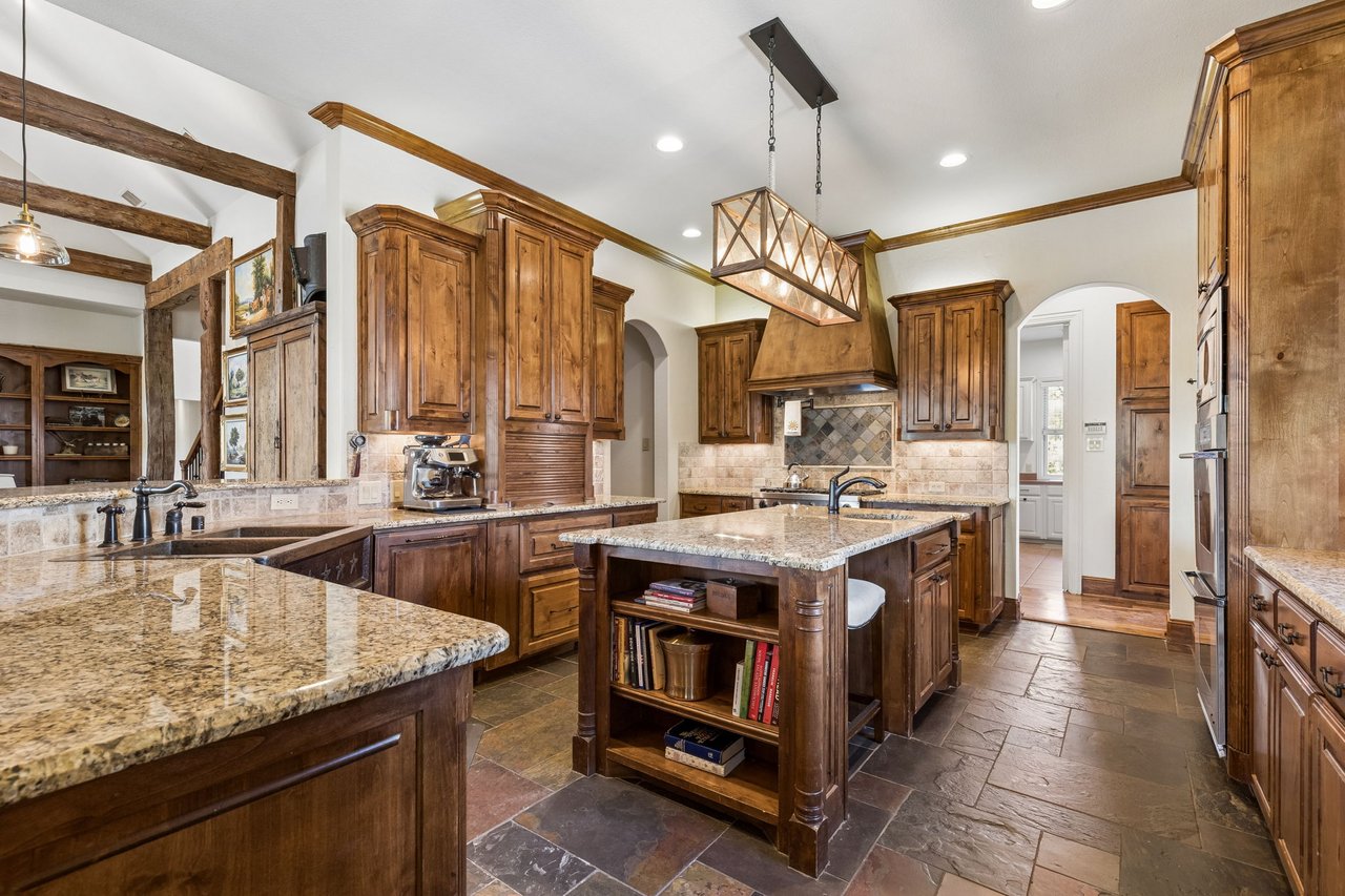 10 Acre Flower Mound Estate