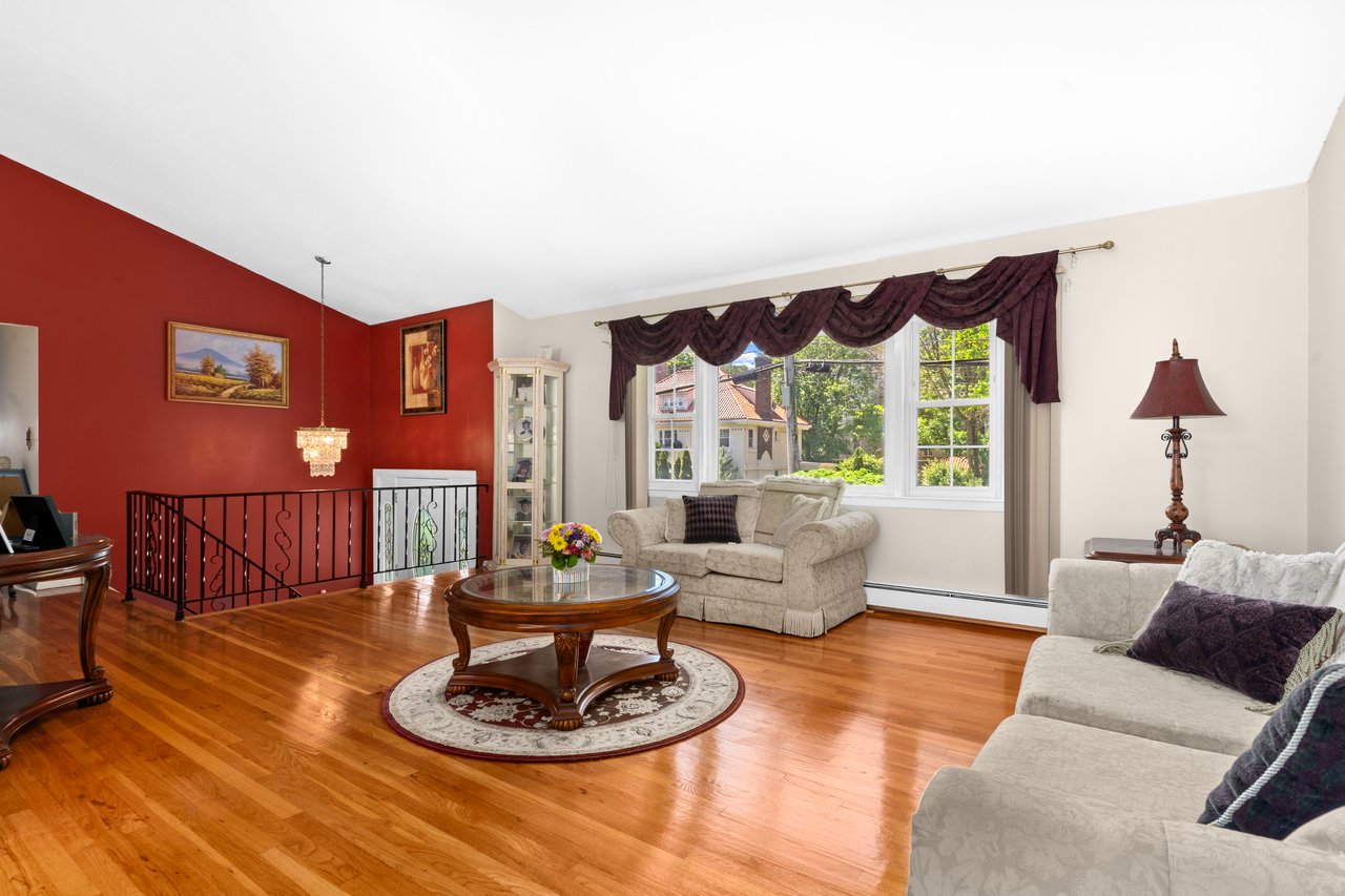 21 Ellwood Avenue