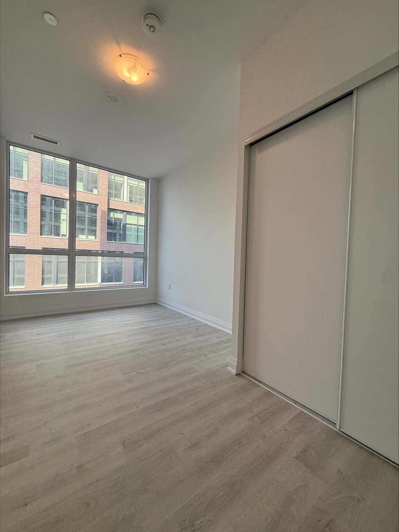 15 Richardson Street, Toronto Unit: 524