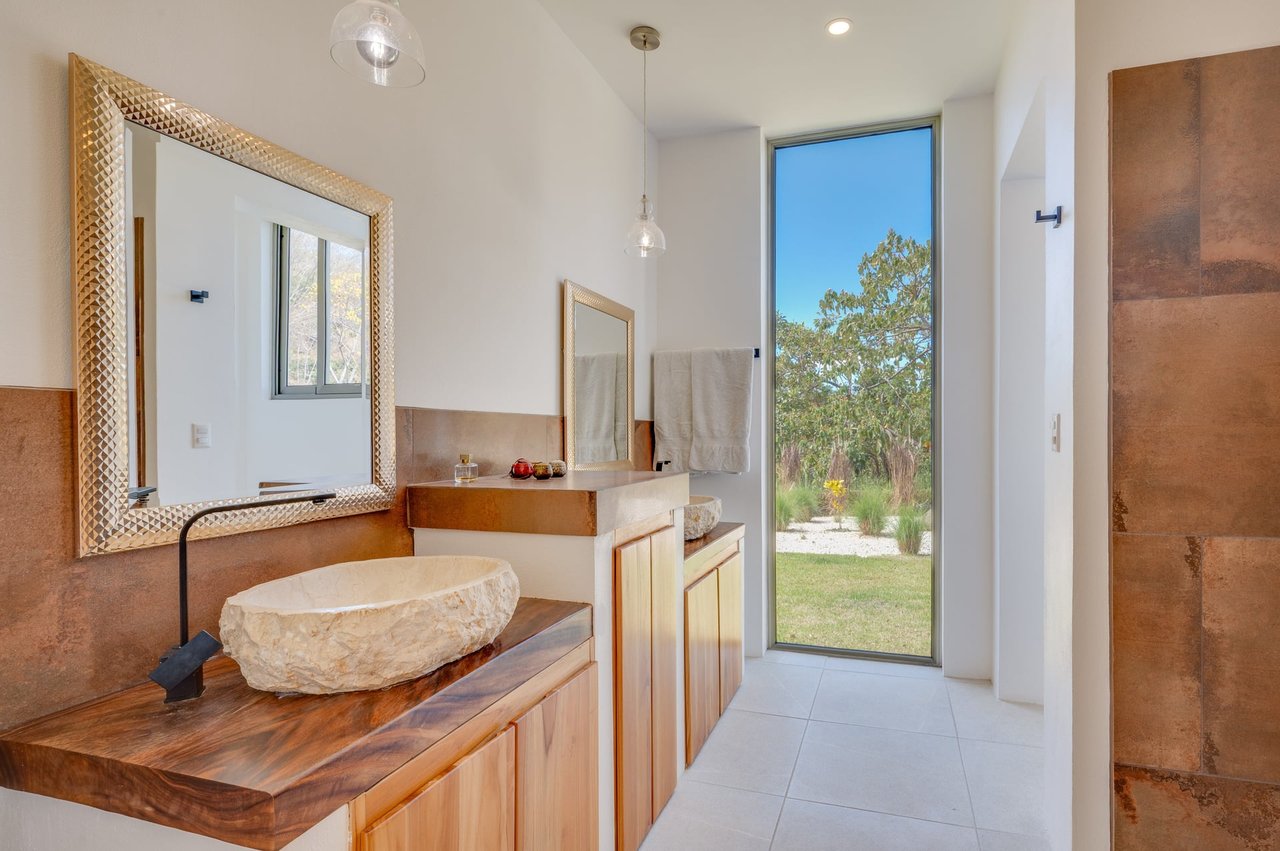 Finca Hermosa | Modern 3BR Luxury Villa with Infinity Pool in Exclusive Finca Panama Community