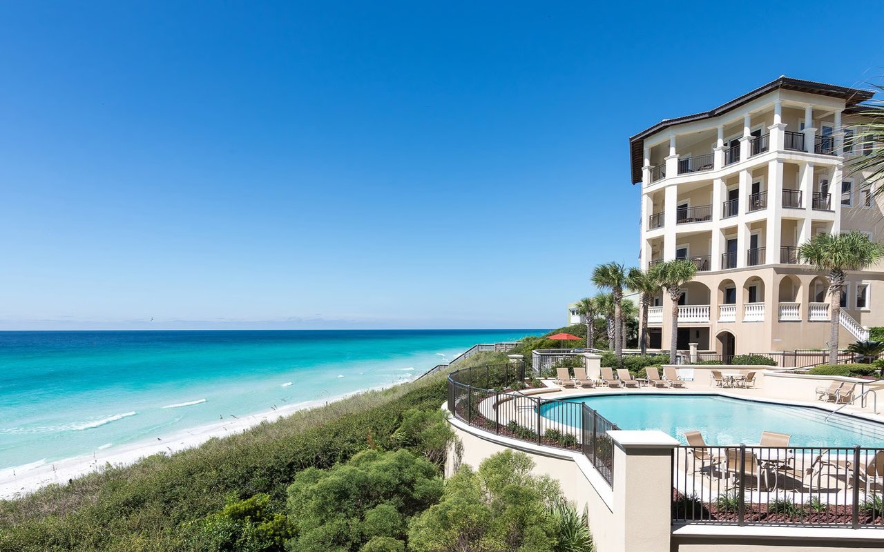 Seagrove Beach vs. Blue Mountain Beach: Comparing the Ideal Coastal Destination