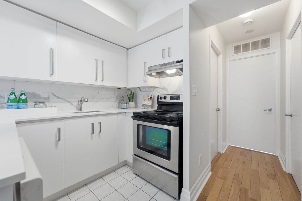 206-415 Jarvis St
