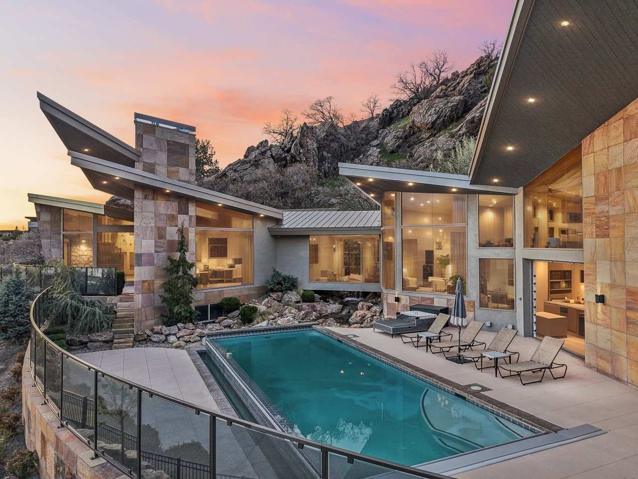 4141 E Canyon Estate Dr