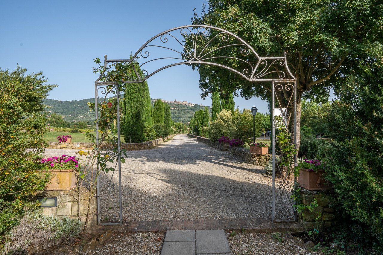 VILLA MECENATE
