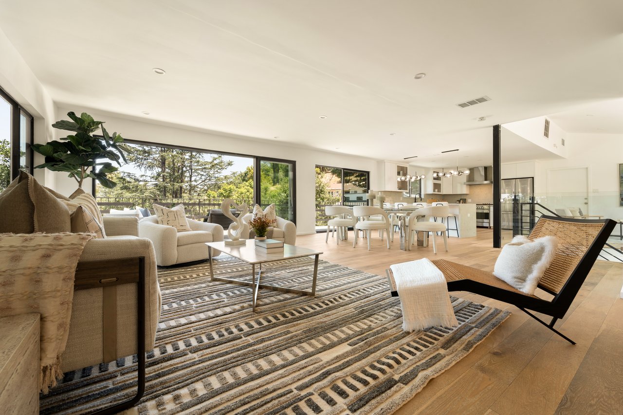 11587 Sunshine Ter, Studio City