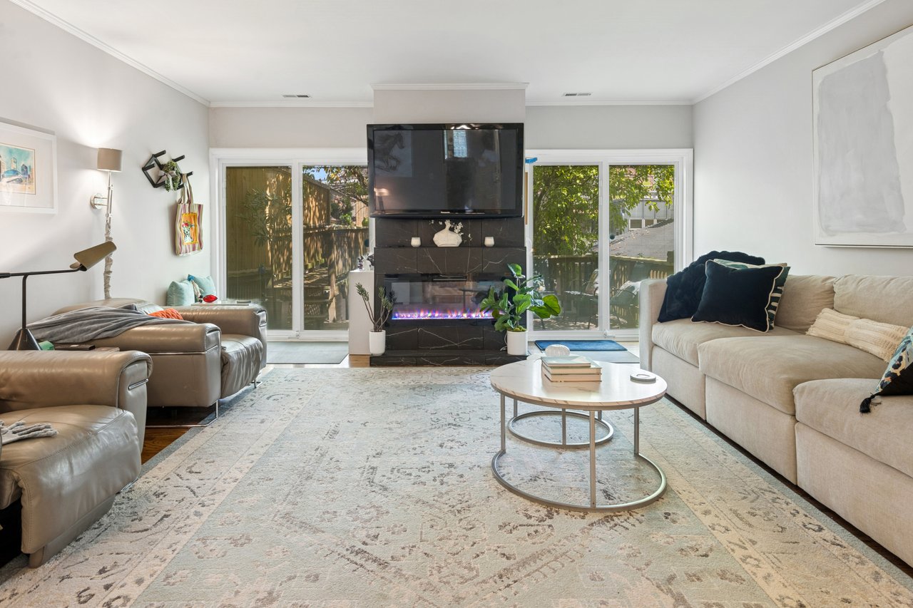 Chicago's Best Opportunity in  OLD TOWN