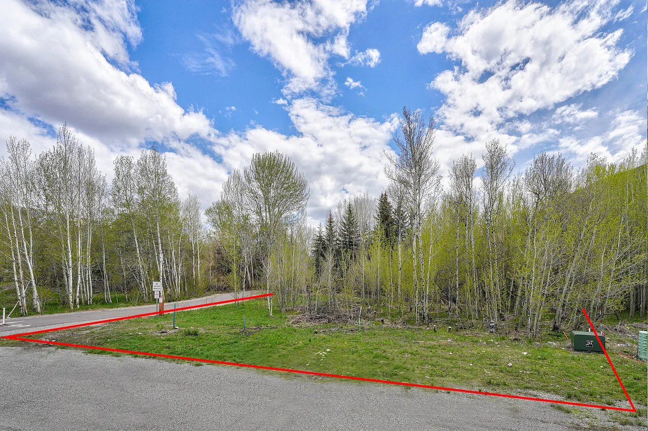 581 Aspen Dr