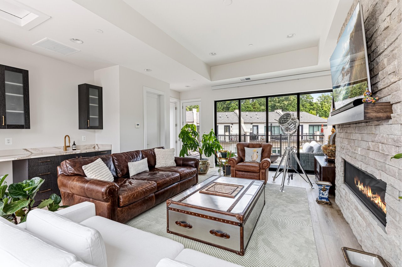 8189 River Rd, Bethesda MD 20817