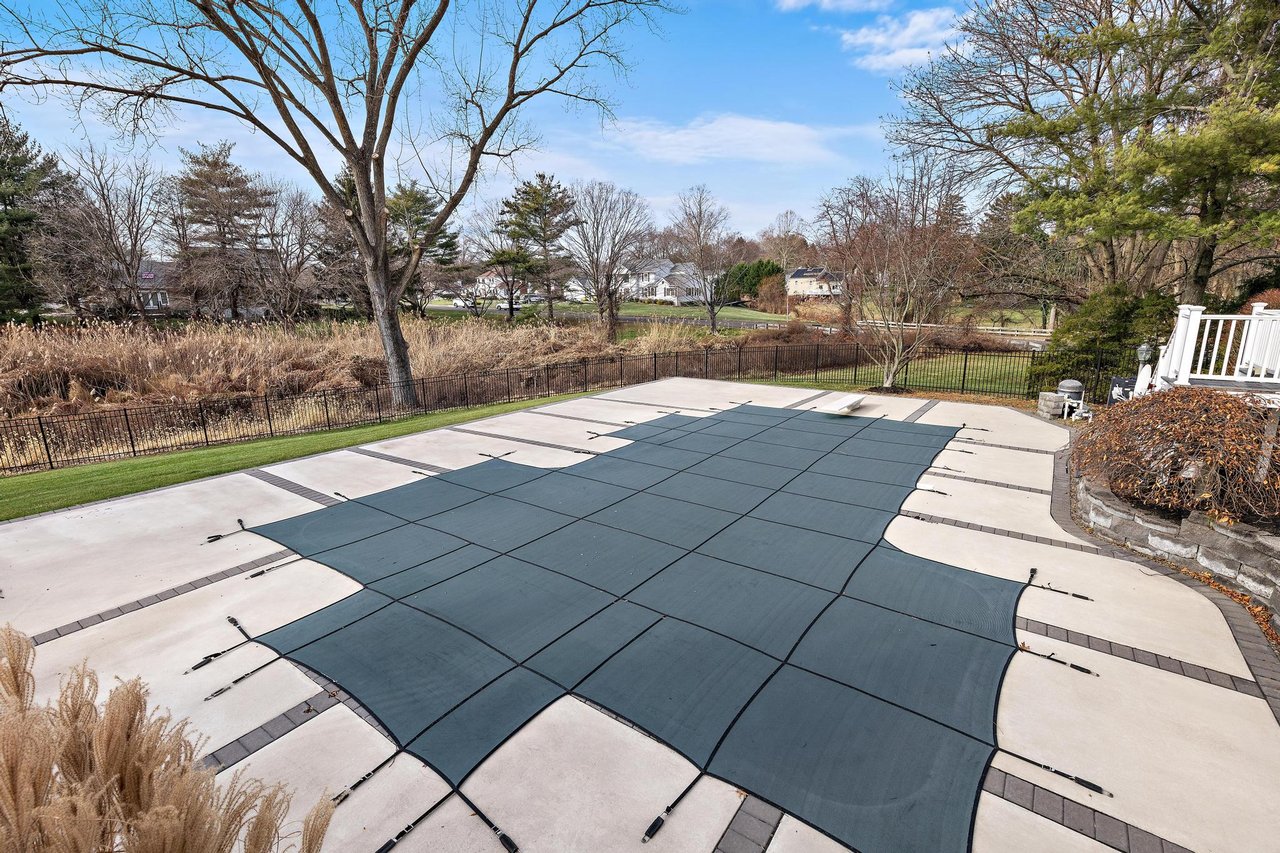 129 Four Winds Drive, Middletown, NJ