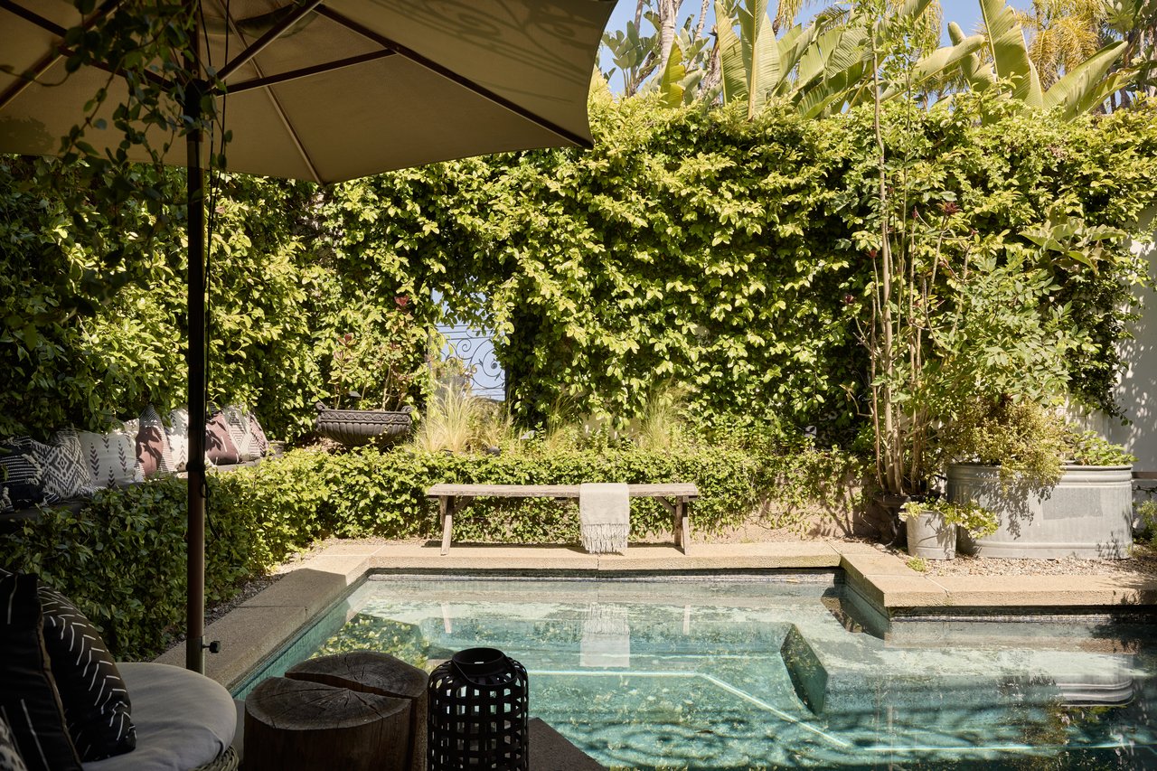 1583 Lindacrest Dr, Beverly Hills